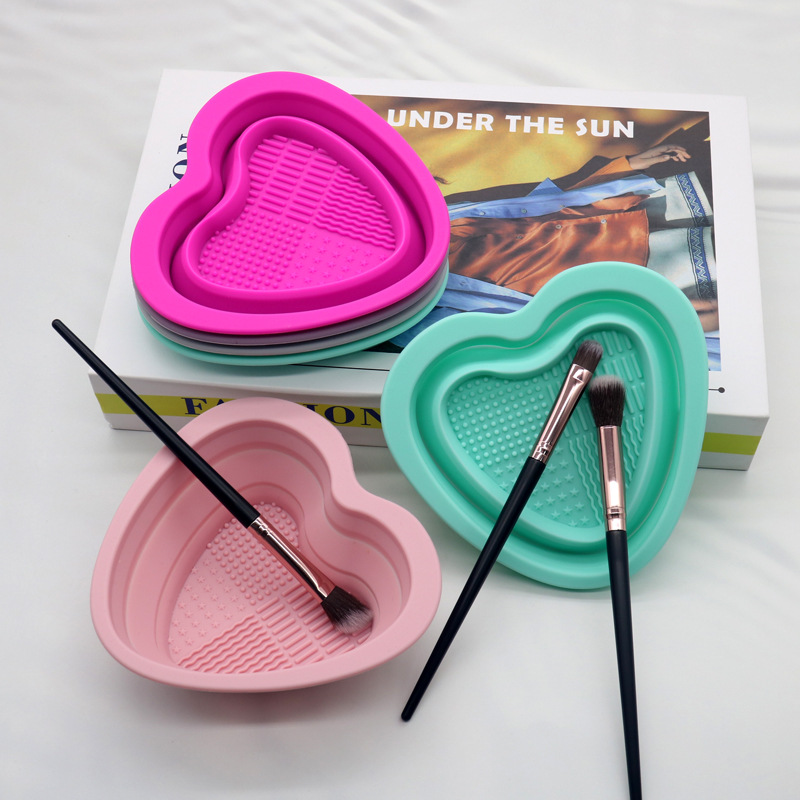 Silicone Washing Bowl Folding Bowl Makeup Brush Cleaning Pad Heart-shaped Washing Bowl Washing Pad Makeup Brush Cleaning Bowl