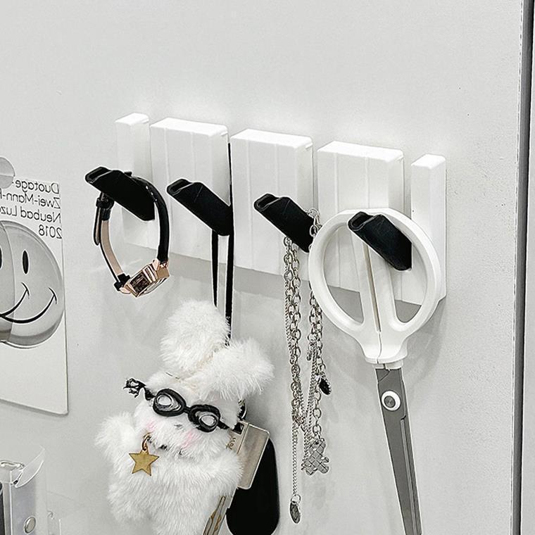 Creative piano hook clothes punch-free door back coat and hat key hook household piano key hat bag entrance