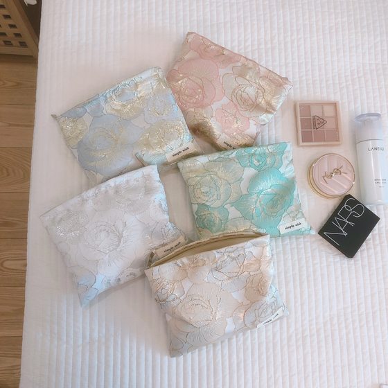 [Su Sibo Bag] Elegant and elegant small makeup bag makeup bag storage bag exquisite gold silk jacquard rose