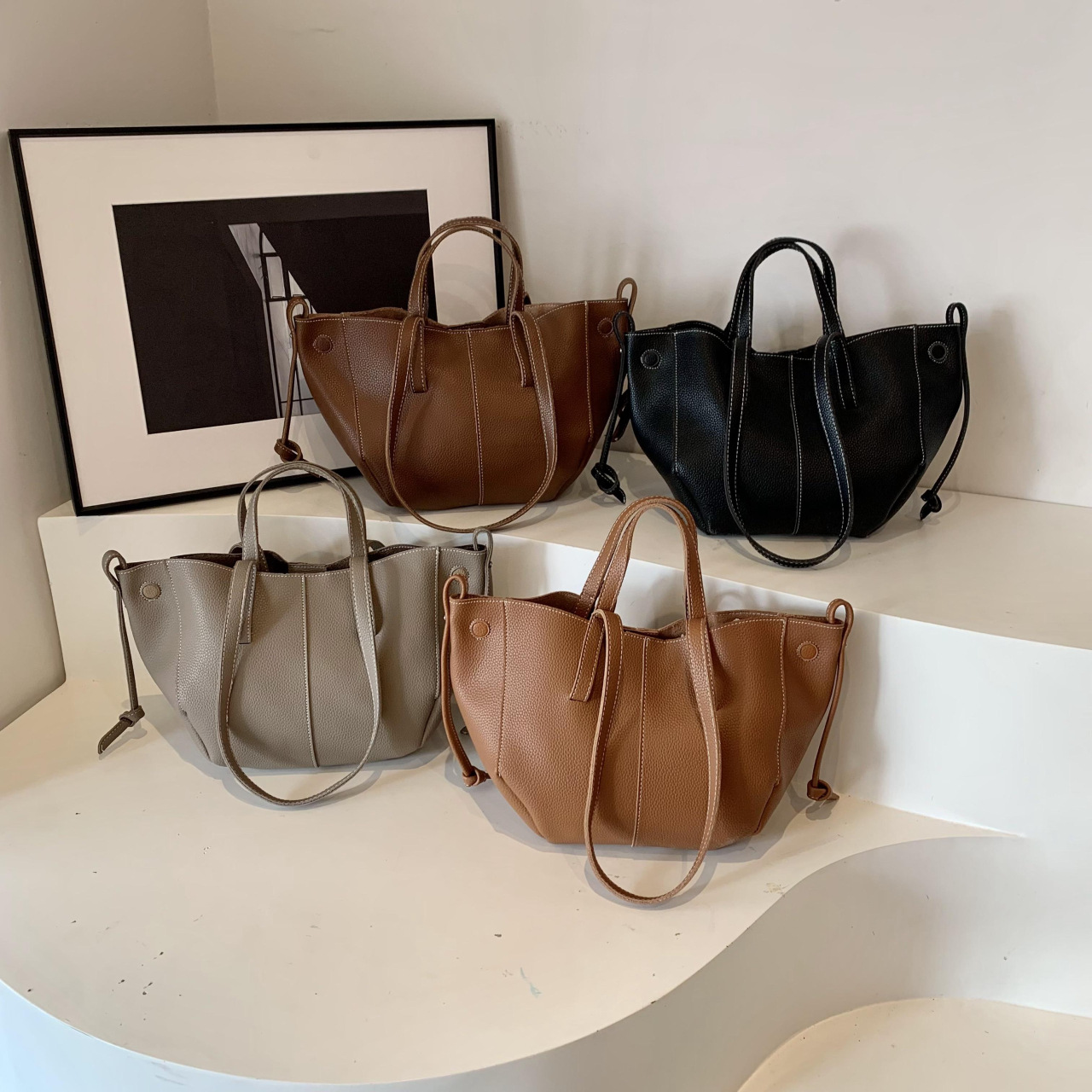 Cross-border 2024 French Style Wings Bag Litchi Pattern Fashionable Tote Bag Large Capacity Car Stitching Handbag Commuter Shoulder Bag