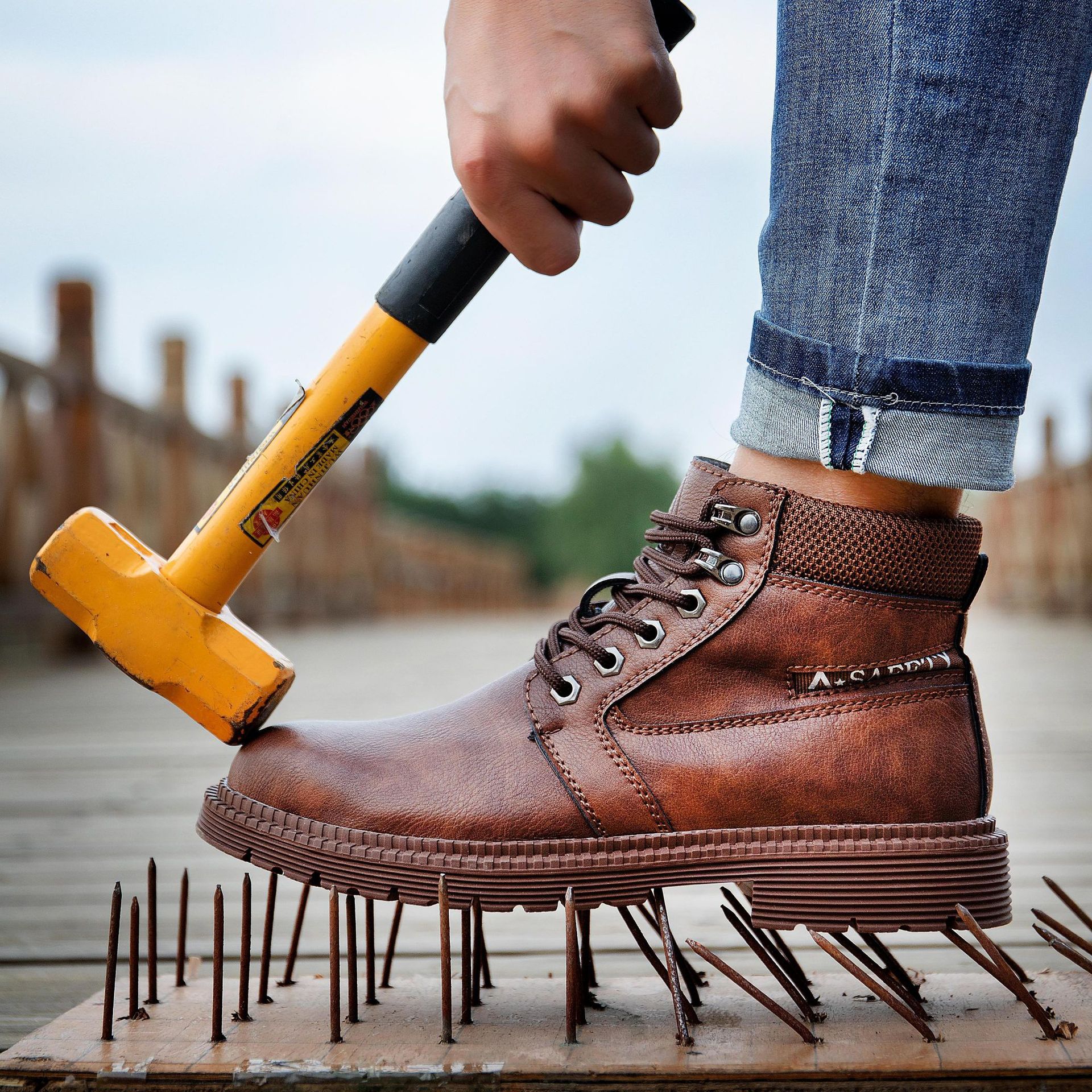 Cross-border Safety Shoes Steel Toe Comfortable, Breathable, Lightweight, Smash-resistant, Puncture-resistant Safety Protection Work Shoes