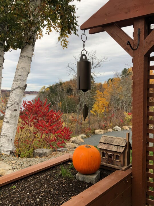 Cross Border Independent Station Hero Windbell Outdoor Wind Chimes Courtyard Decorative Leaves Wind Chimes Vintage Metal