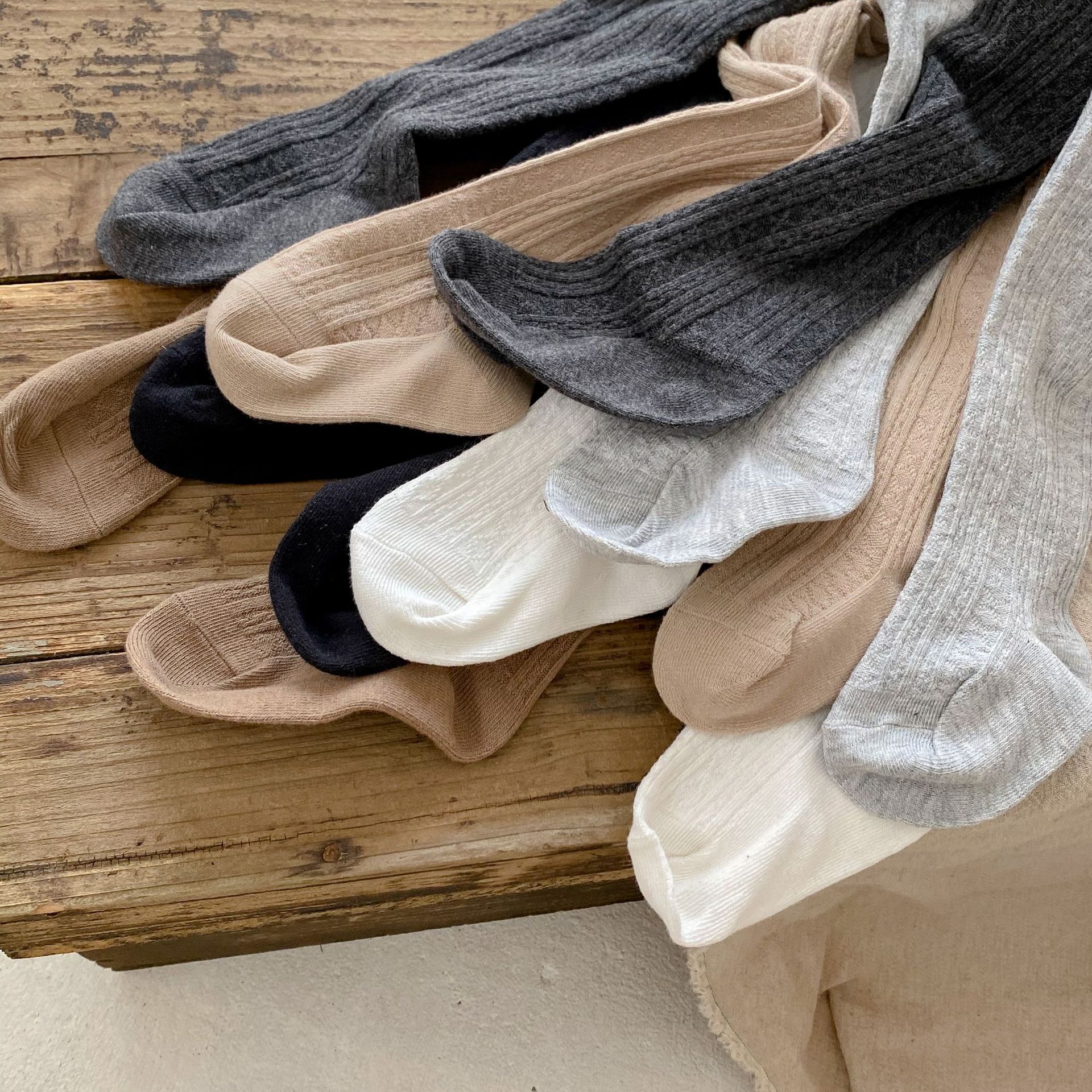 ins Girls Leggings Spring and Autumn 2022 Solid Color Twist Baby Leggings High Waist Foot Leggings