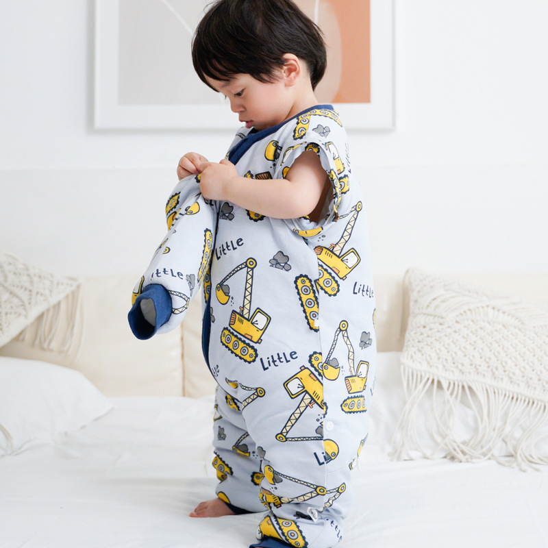 Superman Beans Children's Sleeping Bag Autumn and Winter Anti-kick Quilt Baby Thickened Pajamas Middle and Big Children's Sleeping Bag with Cotton Leg