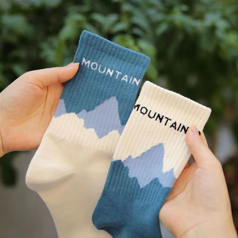Asymmetric niche stockings women's spring and autumn ins trendy Japanese street personality AB socks male student couple sports socks