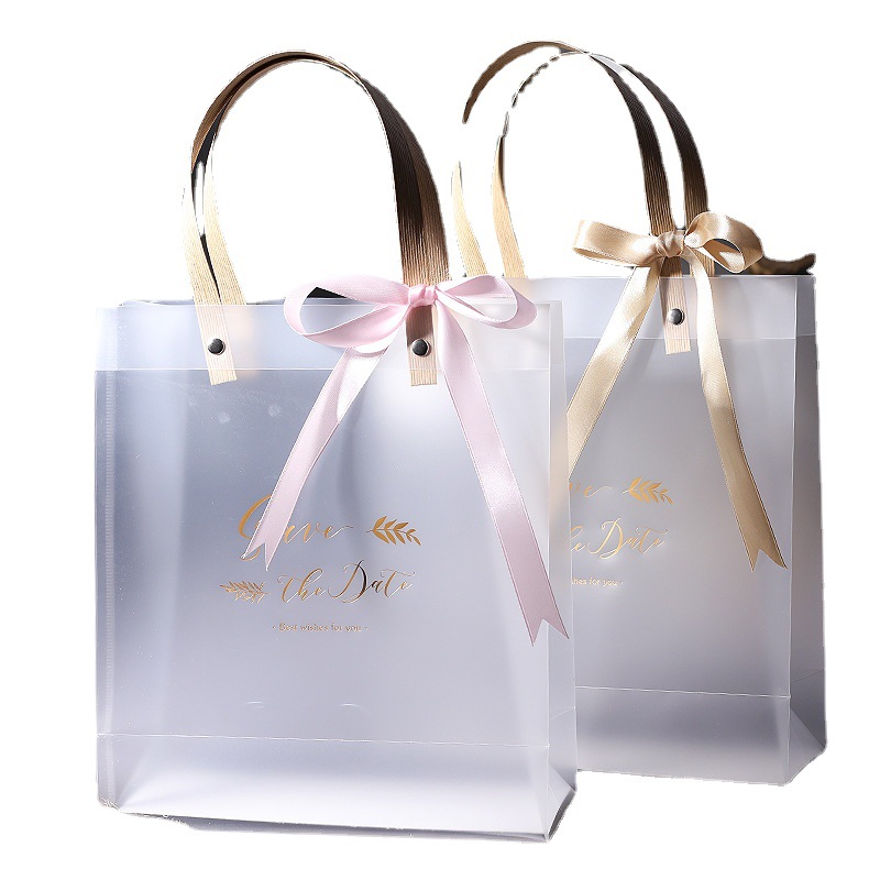 Transparent gift bag custom graduate day gift handbag plastic frosted children's day gift bag wholesale