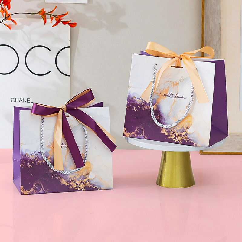 In stock purple marbling gift bag high-grade hand gift bag holiday handbag clothing bag foreign trade paper bag