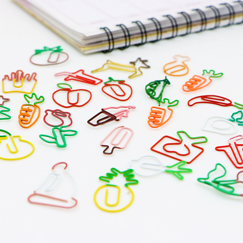 Creative two-color paper clip Korean cute paper clip bookmark small fresh metal two-color shaped small size pin
