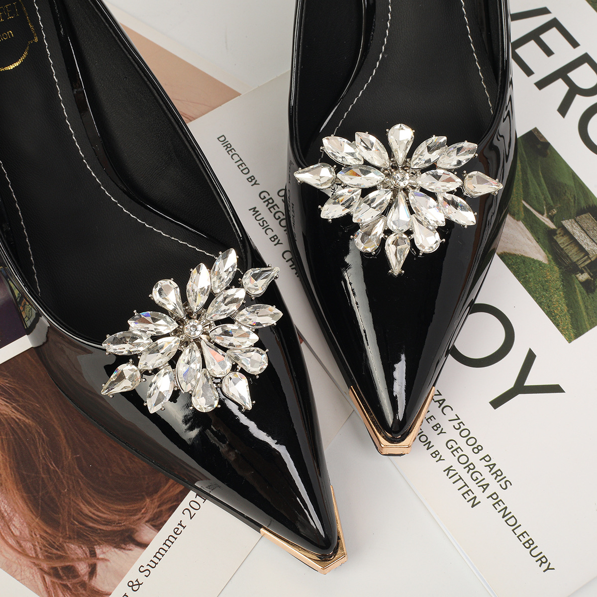 New 2023 shoe accessories metal decorative accessories vamp accessories all-match shoe flower shoe buckle toe rhinestone glass accessories