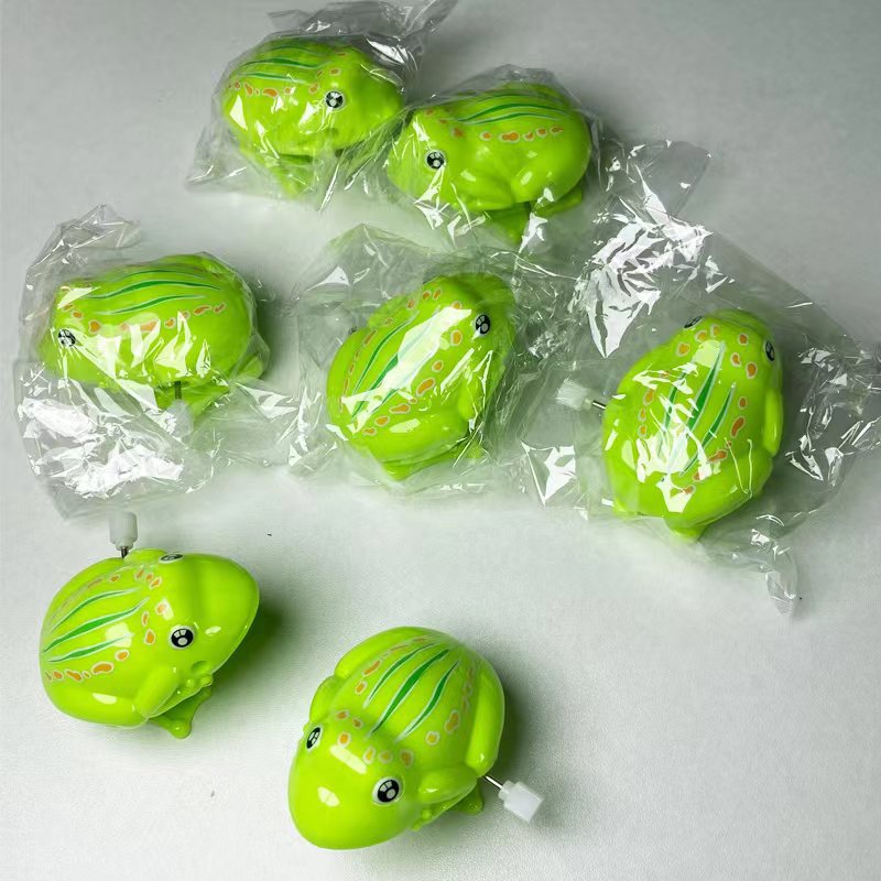Cross-border bouncing frog nostalgic wind-up toy baby chain bouncing frog classic stall toy wholesale