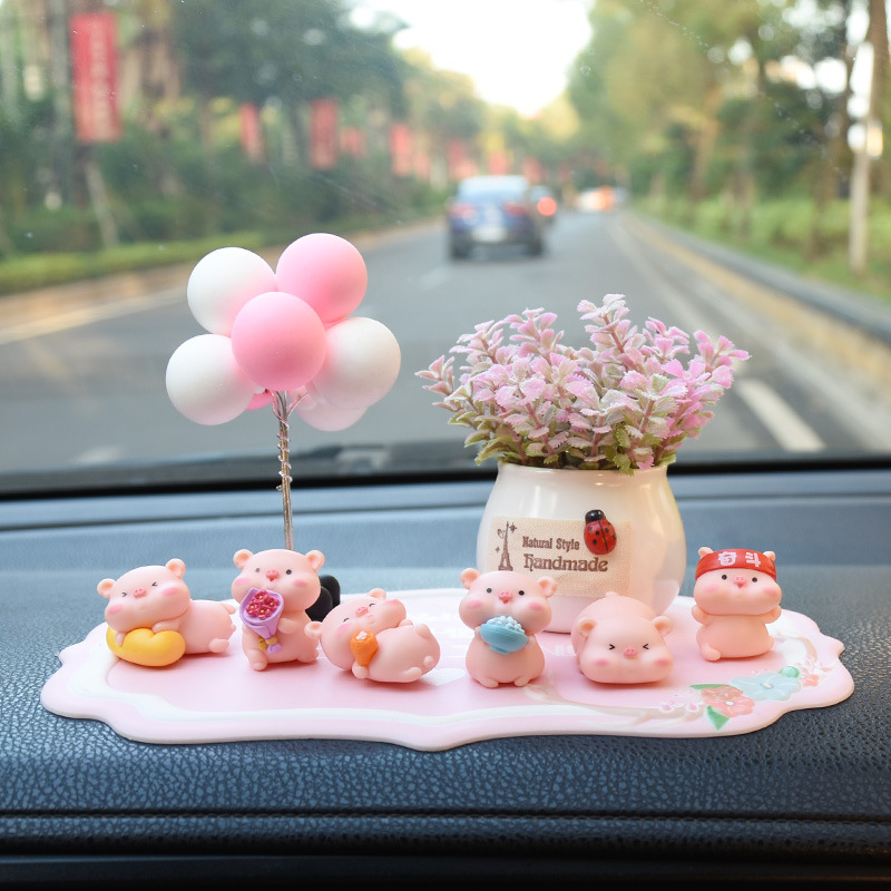 Internet Celebrity Piggy Car Interior Accessories Ornaments Goddess Car Console Decoration Creative High-end Cute Car Perfume