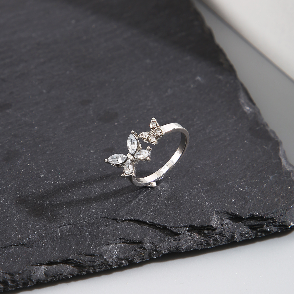 Pink zircon bow ring for women ins trendy niche design cold style index finger ring fashionable personalized ring_voghion.com