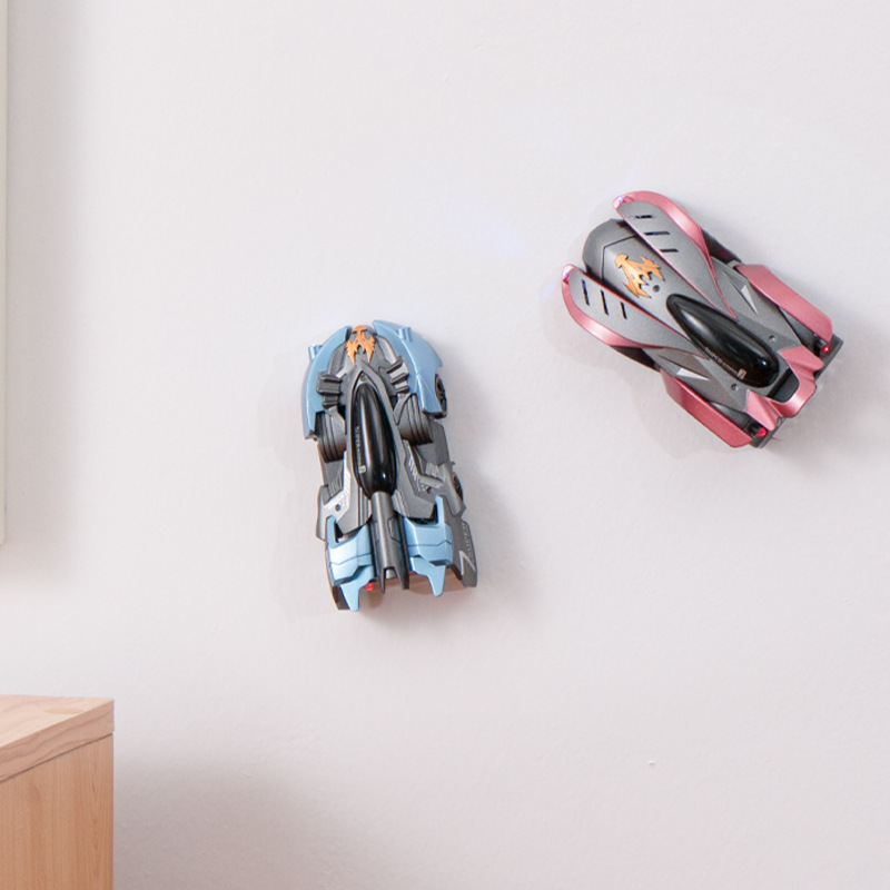 Cross-border new mini 2.4G watch remote control climbing car remote control car rechargeable climbing stunt car toy car