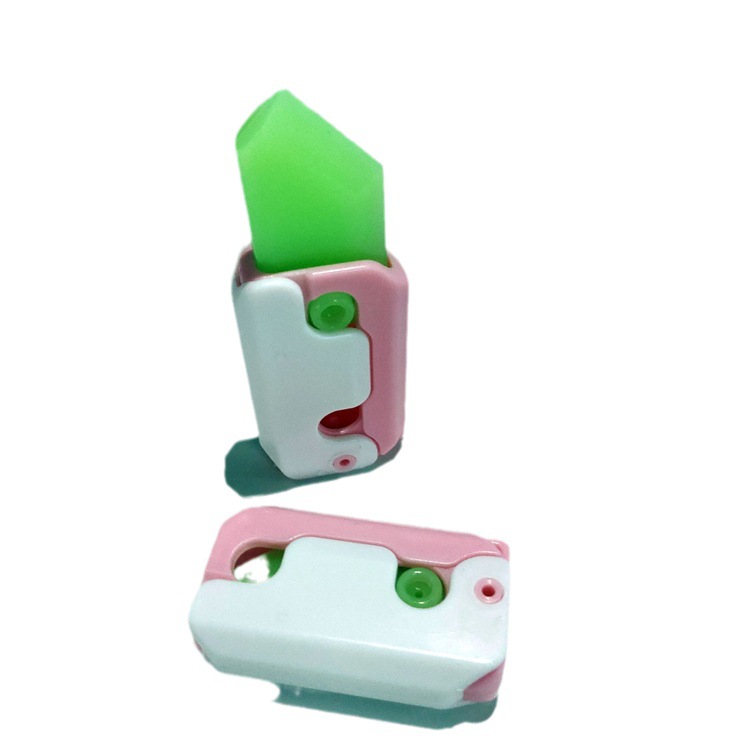 Factory 3D gravity comb luminous radish knife TikTok same butterfly knife children Katana telescopic Banana Knife