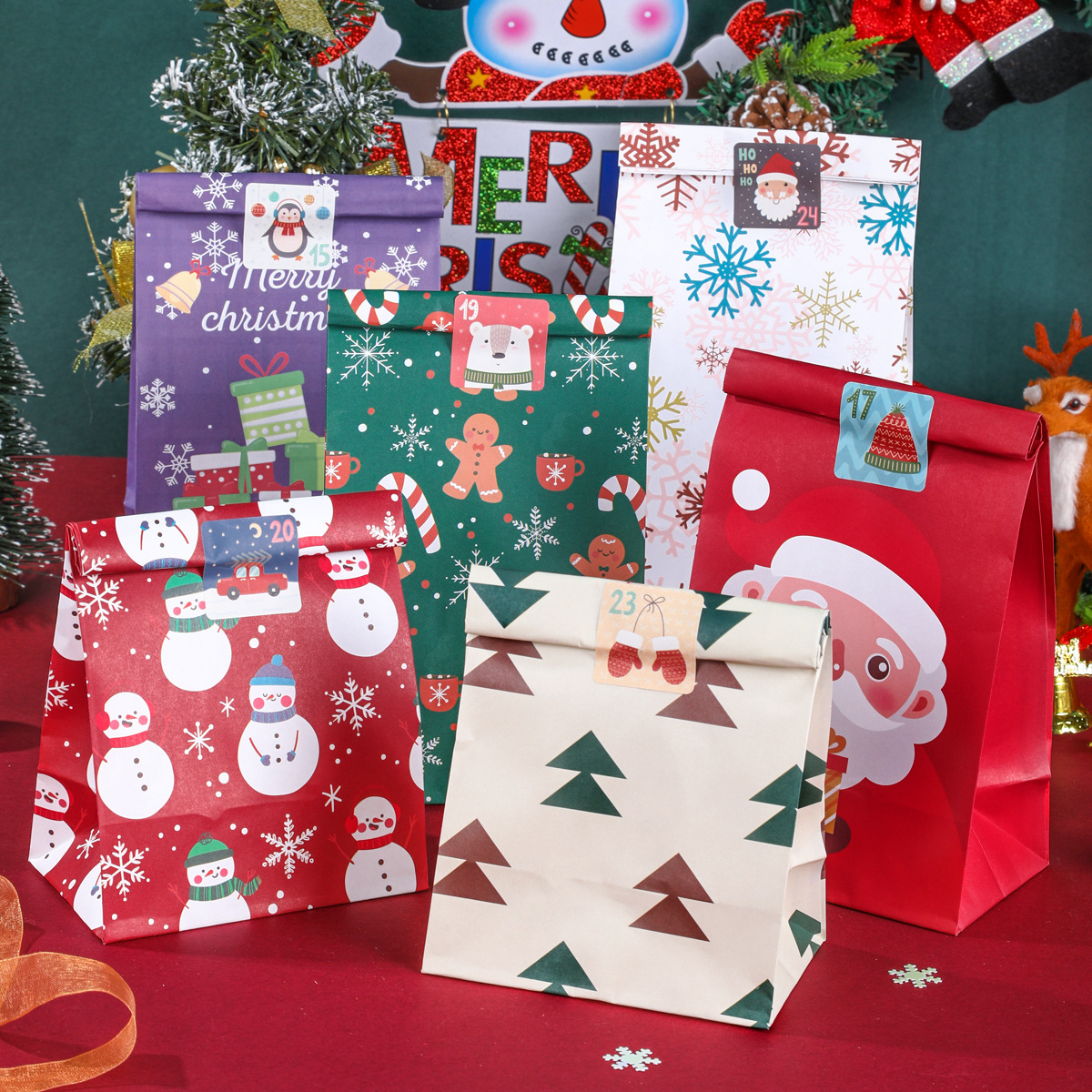 Amazon Hot Selling Christmas Paper Bag Gift Packaging Bag Cartoon Holiday Gift Baking Packaging Paper Bag