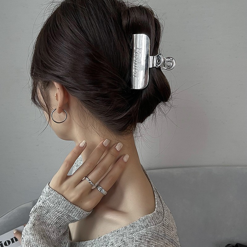 Fermaglio per capelli in metallo argentato Fermaglio per capelli a disco Grande volume per capelli Fermaglio per squalo di alta qualità Accessori per capelli coreani Copricapo Fermaglio per capelli per donne_voghion.com