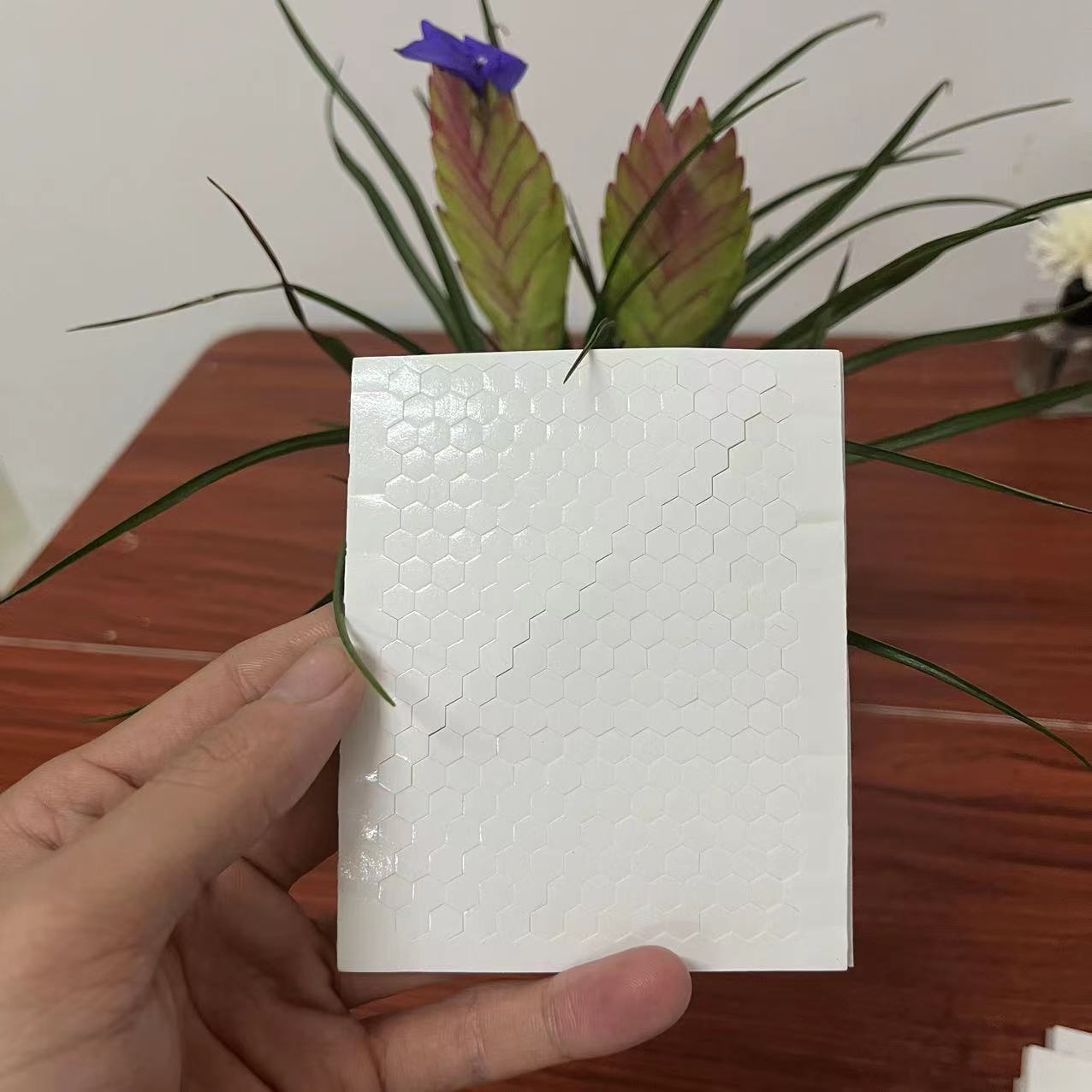 Manufacturer die-cut hexagonal thickened foam double-sided adhesive high-adhesive foam double-sided adhesive EVA sponge double-sided adhesive