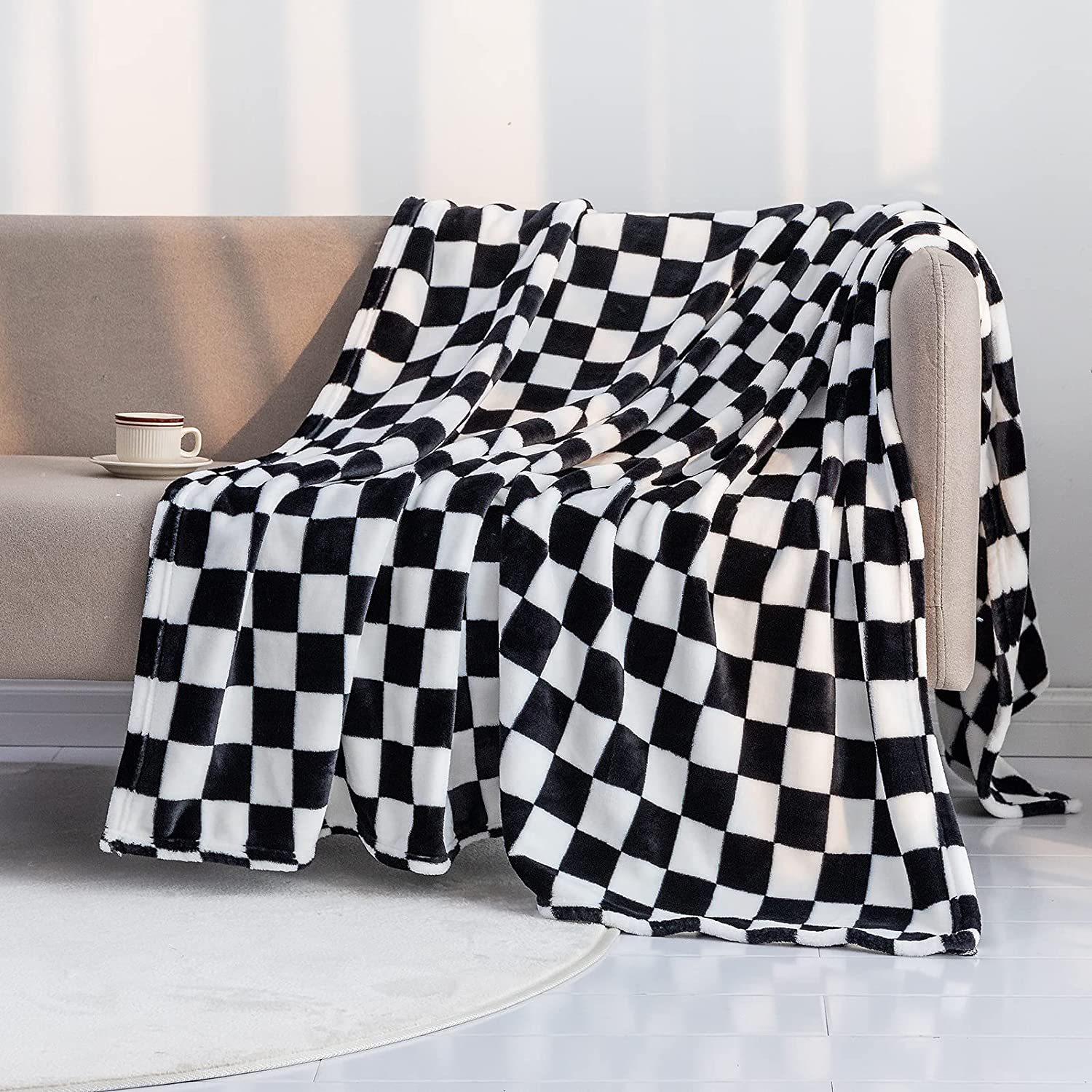 Blanket flannel blanket with checkered pattern soft blanket, suitable for sofa, bed, sofa luxury