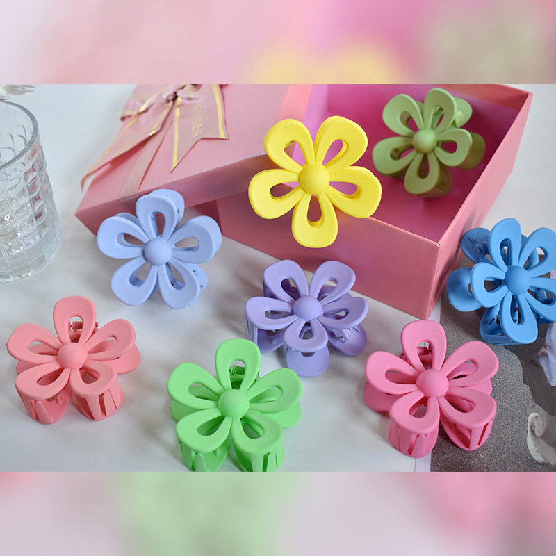 Cross-border  new plastic large flower scratch clip seamless spray paint frosted hair claw clip shark clip wholesale_voghion.com