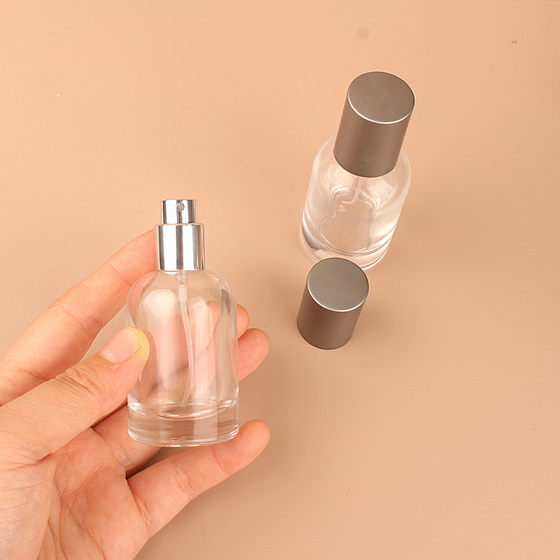 Perfume Bottling High-end Portable 30ml Large Capacity Spray Bottle Advanced Press Empty Bottle Replacement Bottling