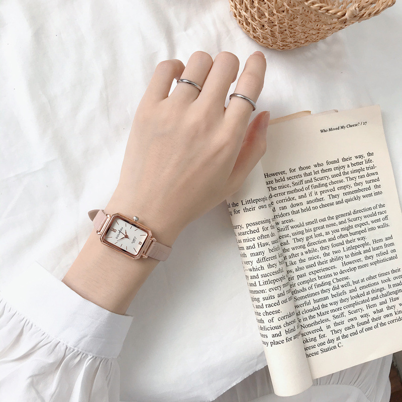 Vintage Niche Watch Women's ins Style Simple Elegant Square Mini Casual All-match Mori Style Hong Kong Style Women's Watch