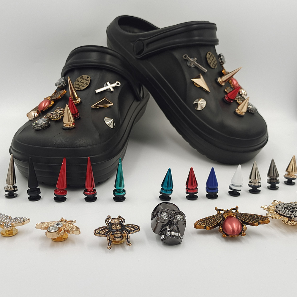 Hole Shoes Accessories Punk Rivet Shoes Flower Decorative Button Garden Shoes Accessories Slippers Decorative Spike Rivet