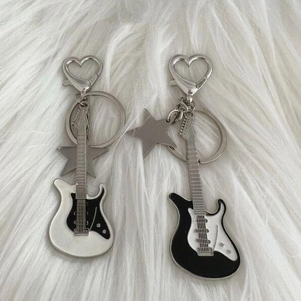 wish AliExpress Hot Selling Y2K Spice Guitar Niche Trendy Five-pointed Star Bag Pendant Keychain