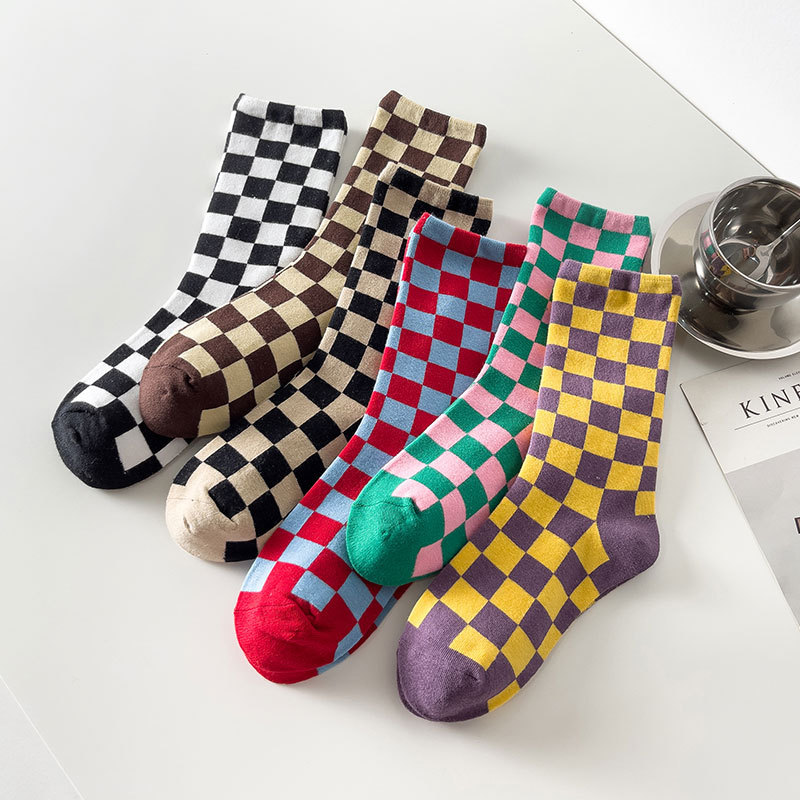 Small Zanthoxylum bungeanum Autumn and Winter New Style Women's Socks Fashion Trendy Chessboard Medium Socks Simple Japanese and Korean Plaid Trendy Socks