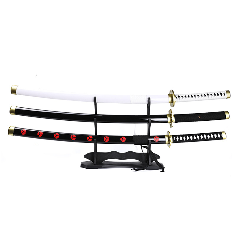 Solon Three Knives cos Ghost Che Black Knives Qiushui and Tao Japanese Anime Weaving Toy Props Wooden Knife