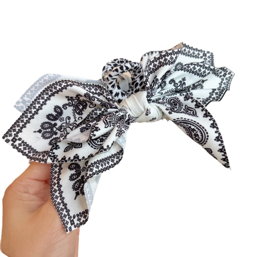 Vintage Paris Cashew Flower Love Double-sided Grab Clip High-grade Bow Headwear Hairpin Back of Head Shark Clip_voghion.com