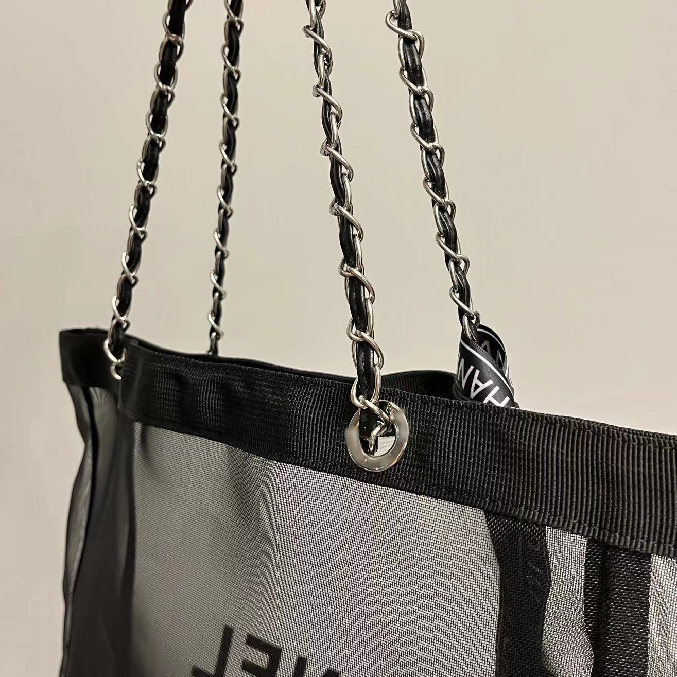 Cross-border counter nylon gauze tote bag beach bag shoulder Women's bag chain bag Black and White large capacity