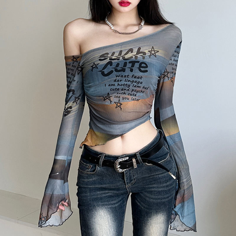 Hot girl y2g contrast color oblique shoulder letter printed mesh bell sleeve T-shirt irregular hem niche navel-exposed short top