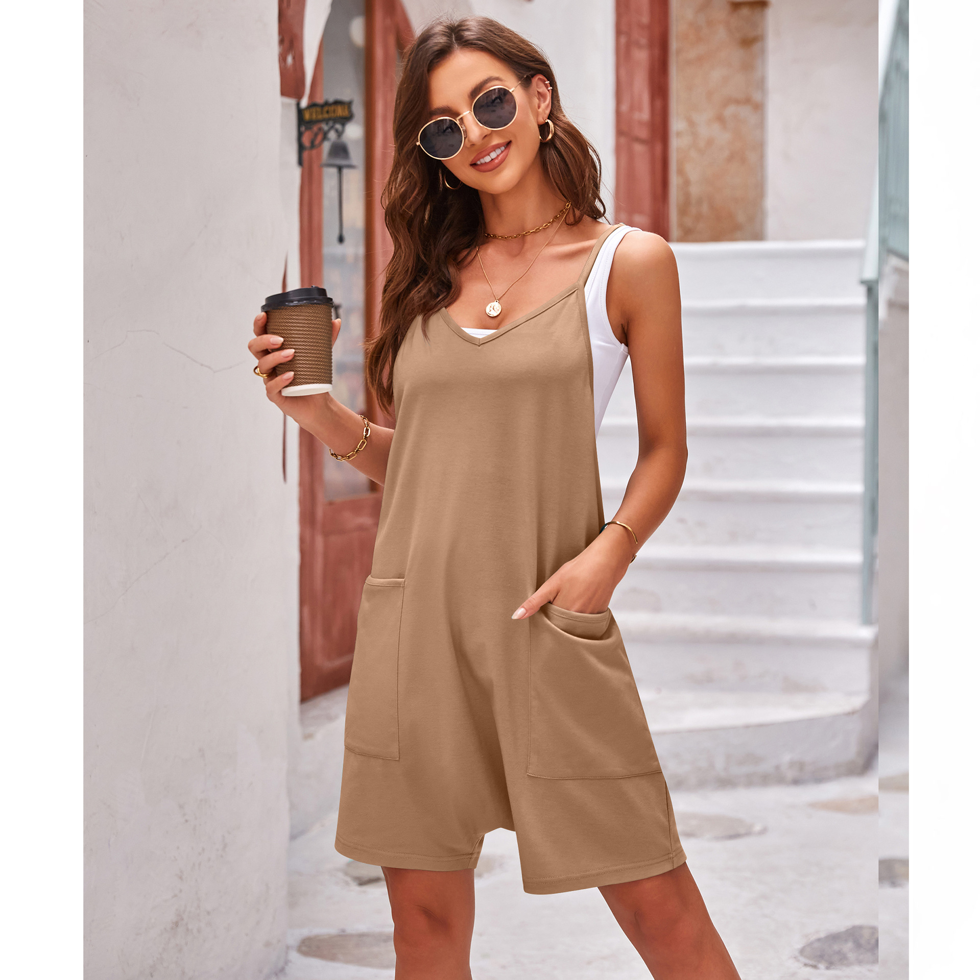 European and American Women's 2023 Summer New Amazon Casual Pocket Strap Knitted Shorts Jumpsuit Women