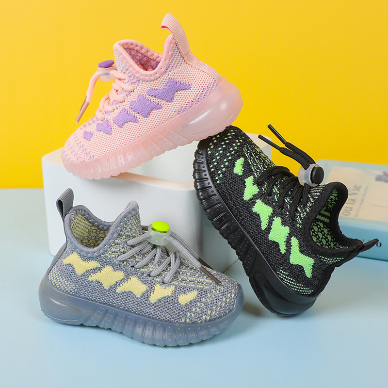 Children's sports shoes soft bottom fly woven children's shoes new wholesale boys and girls coconut shoes jelly bottom pedal spring and autumn