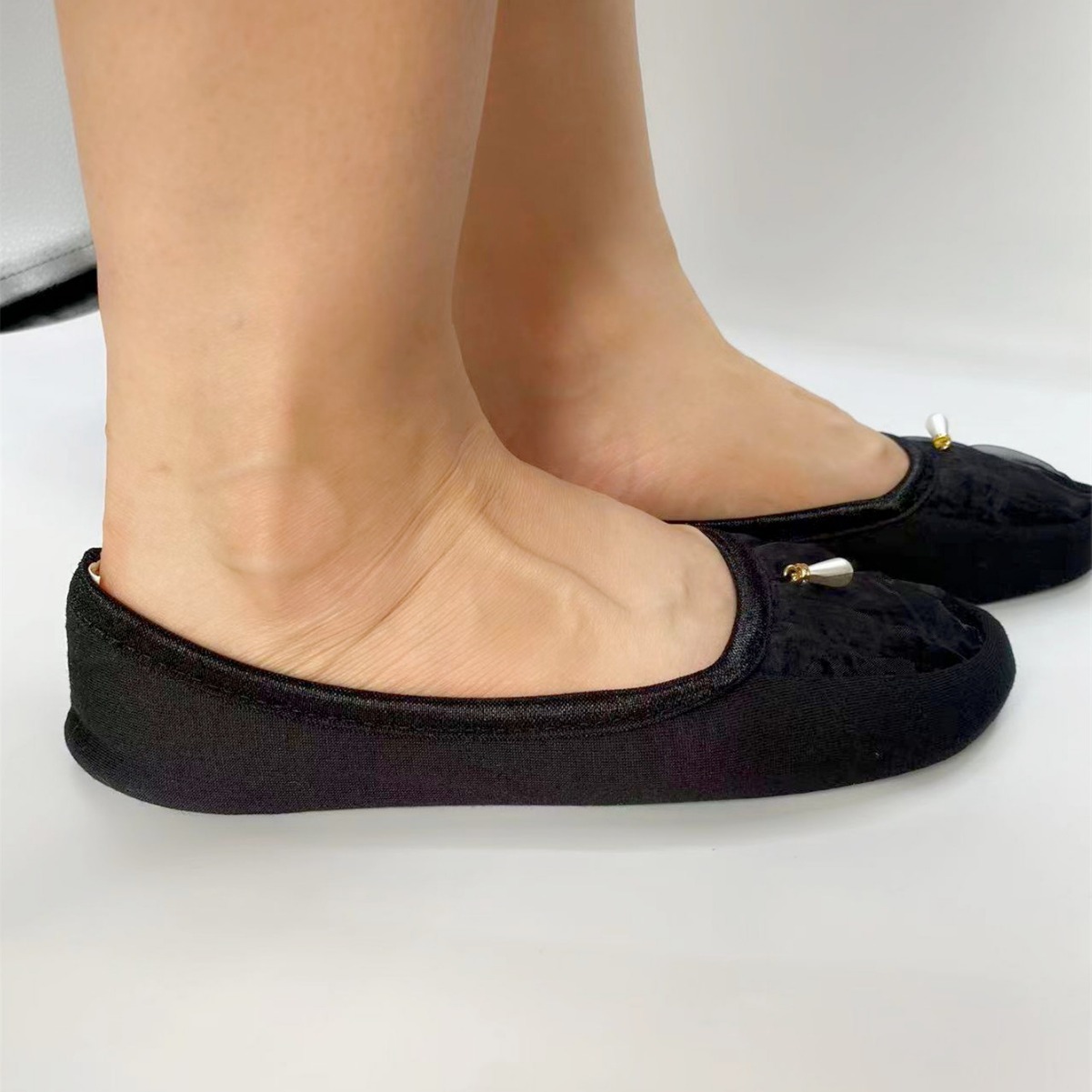 Japanese Style Folding Shoes for Export Quiet Flat Plain Elegant Fabric Slippers Travel Portable Carrying Shoes