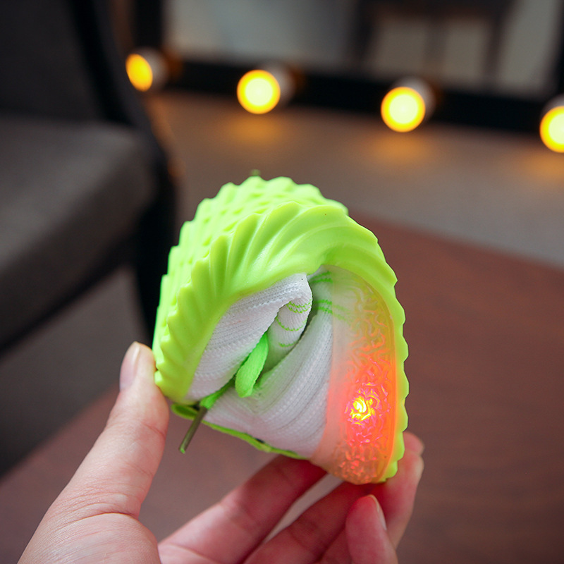 Internet famous LED bright light fly woven children's shoes 2019 autumn new light shoes luminous shoes men's and women's children's shoes knitted surface candy