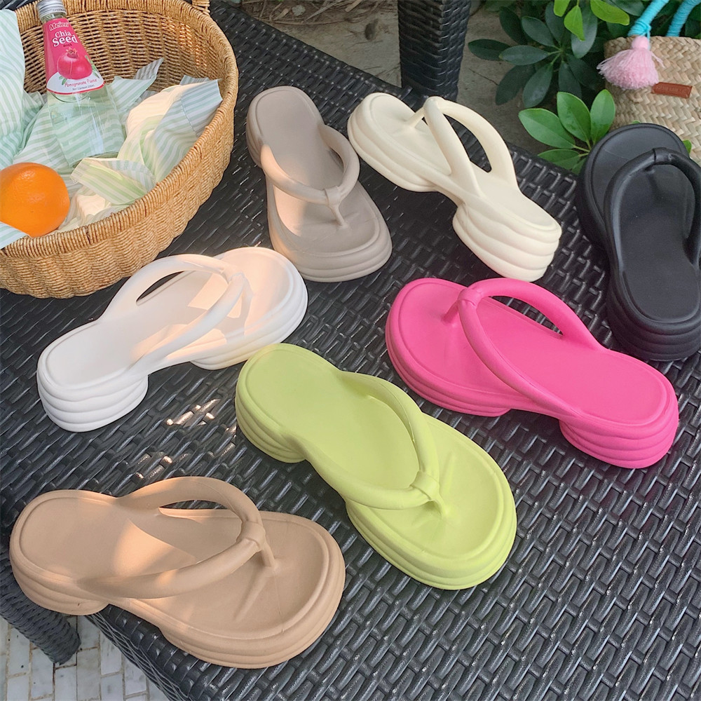 Leisure Holiday Seaside Beach Flat Slippers Summer New Simple Comfortable Thick Bottom Flip-Flops for Women