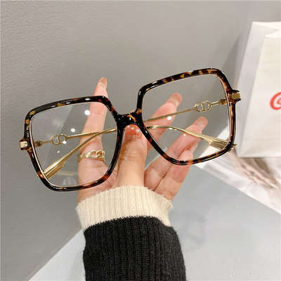 2023 spot direct supply of anti-blue light Europe and the United States flat glasses glasses cross-border Fashion large frame metal glasses frame