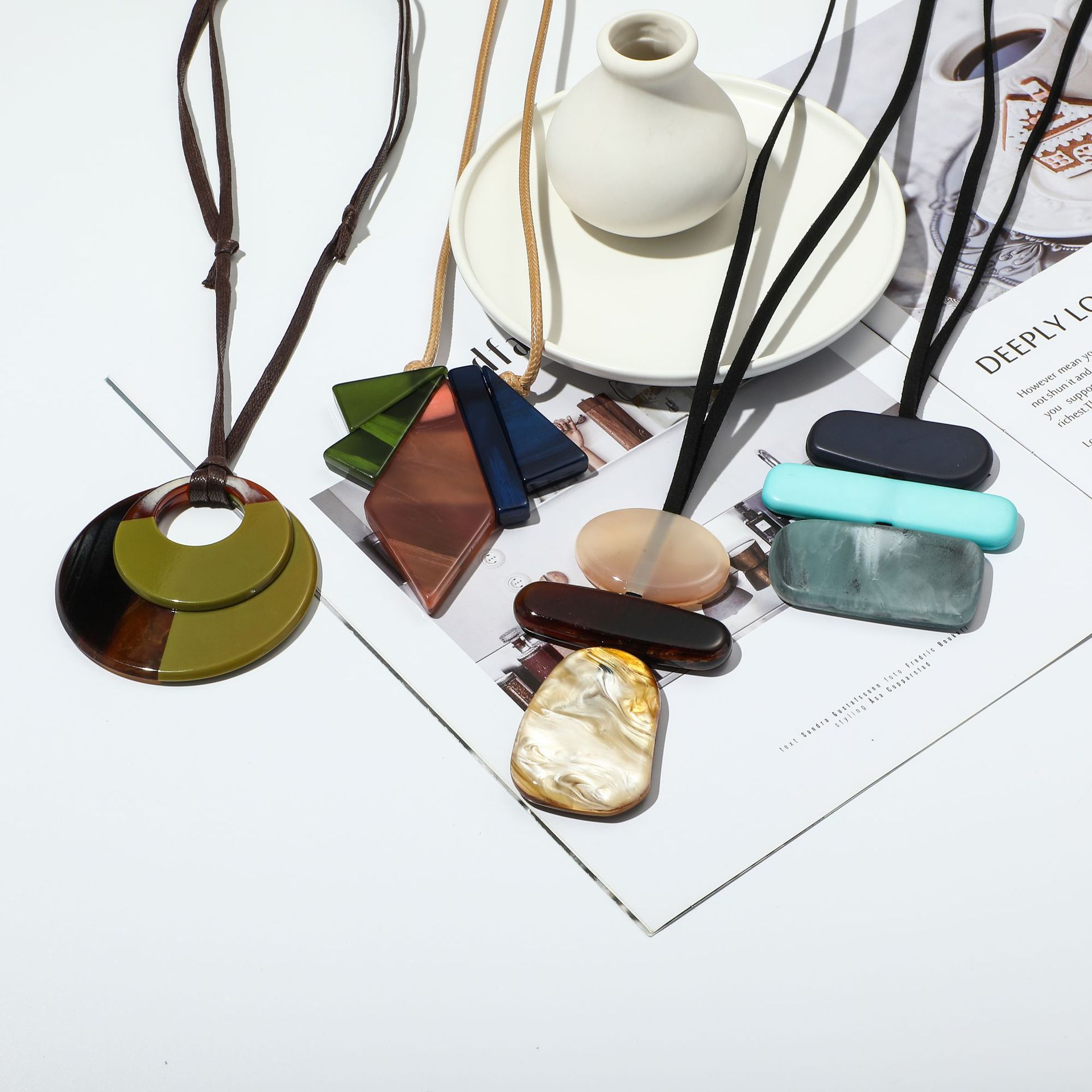 Core blue Europe and the United States winter geometric long sweater chain a generation of hair necklace Korea wax rope necklace