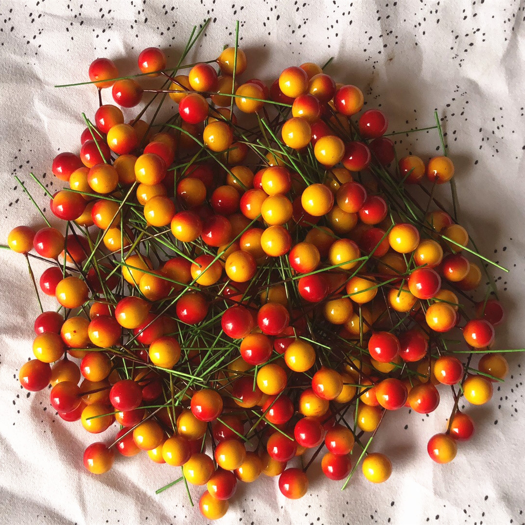 [12 simulation foam berries] Gold and silver Yellow Red Cherry Pearl fruit Christmas accessories (100)