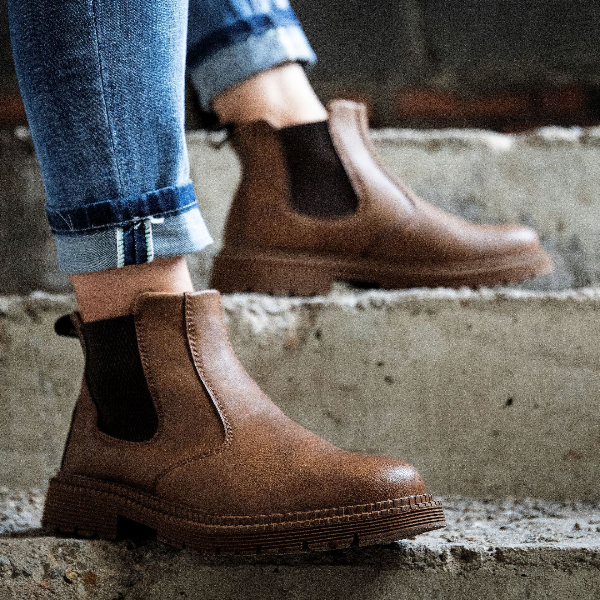Labor Protection Shoes Wear-resistant Shoes Men's Summer Breathable Safety Work Shoes Men's Anti-smashing and Anti-piercing Steel Toe Shoes