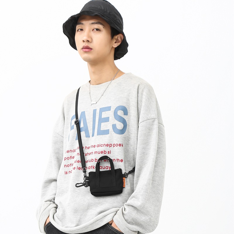 Small Satchel Men's Men's Mobile Phone Bag Lightweight Oblique Small Bag Boys 2023 New Shoulder Bag Women's Small Backpack