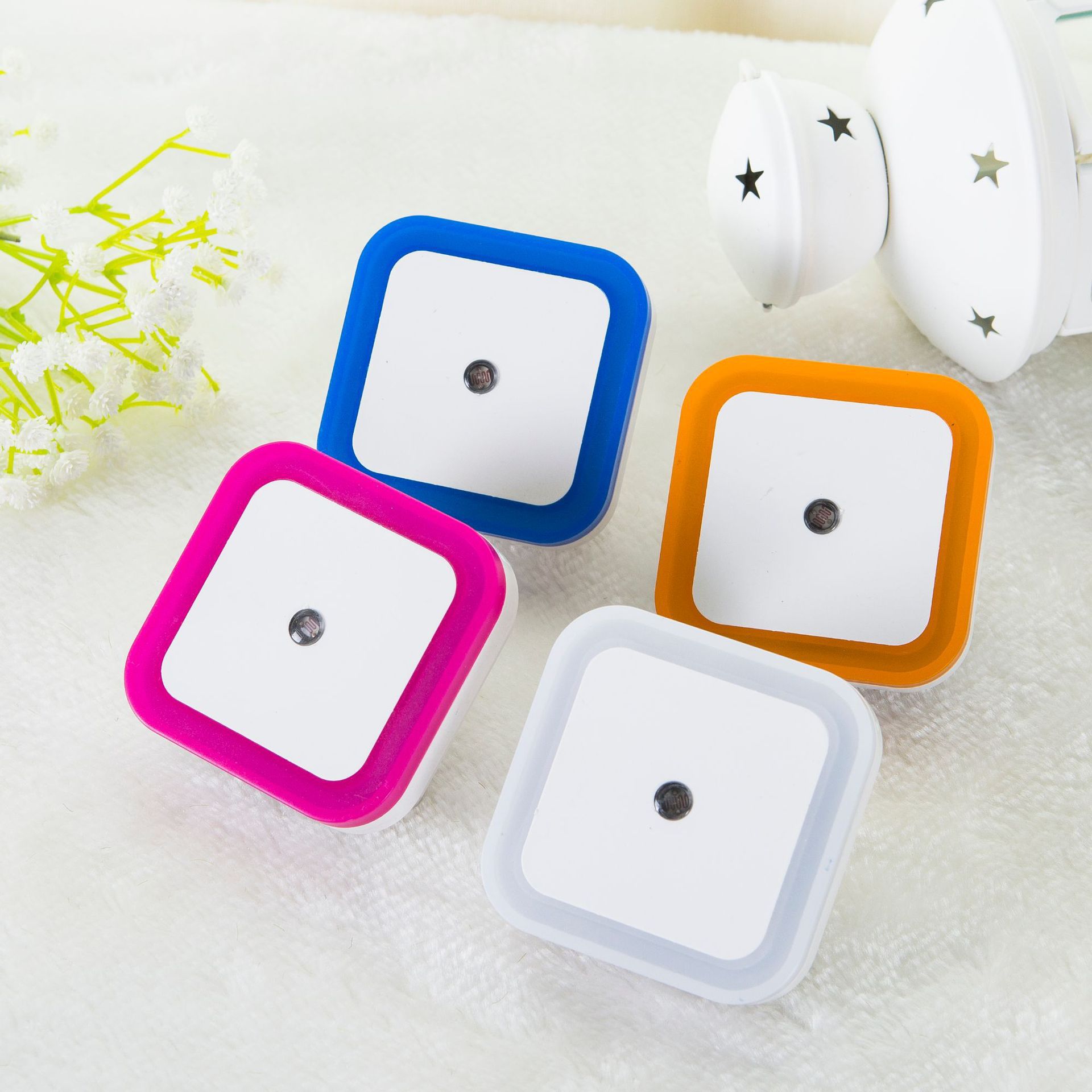 Cross-Border dedicated supplier Halo LED plug-in light control gift nightlight Amazon induction lamp CE European regulations US regulations