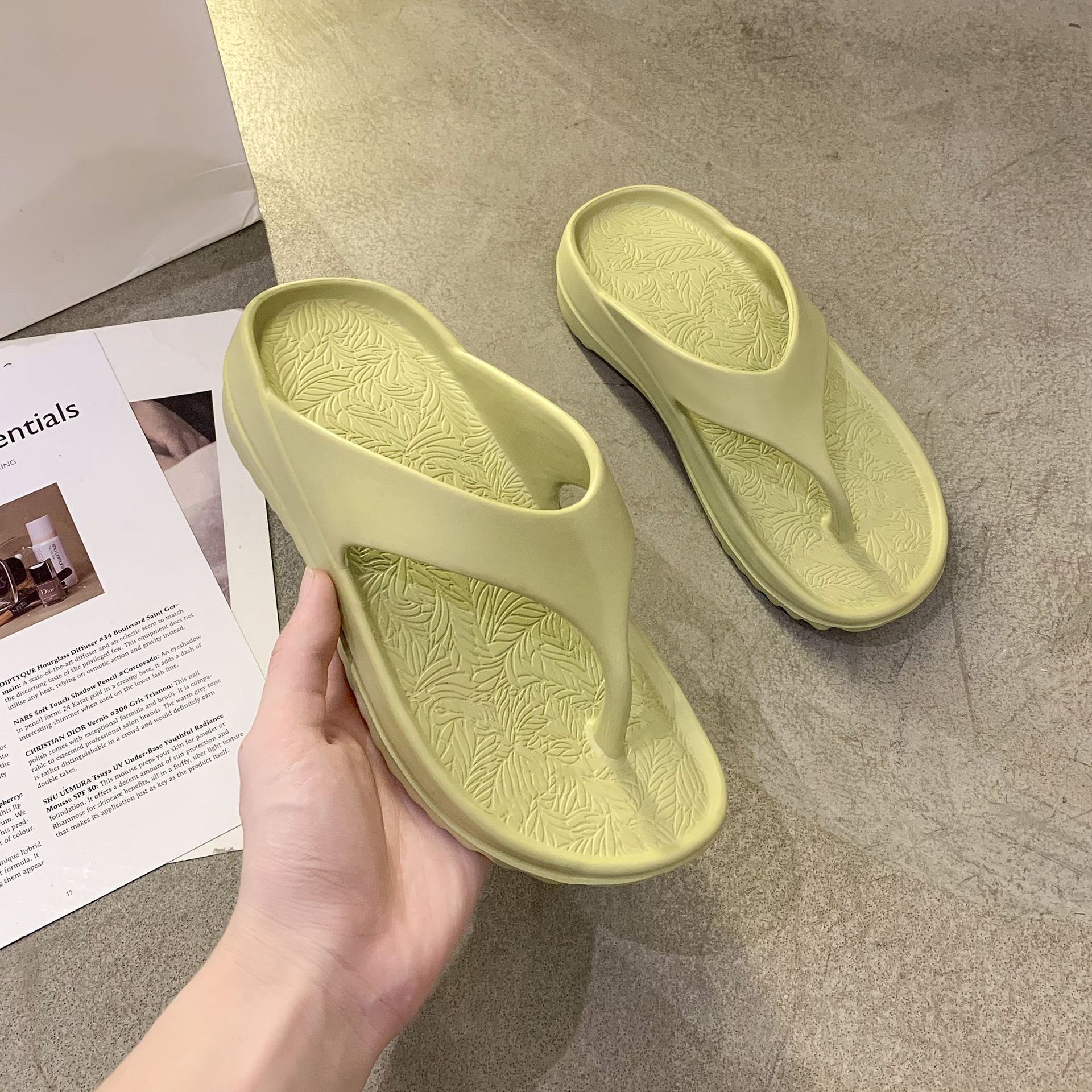 Cross-border Flip-flops Sandals Women's Summer New Couple Outdoor Fashion Men's Thick Bottom Wedge Sandals