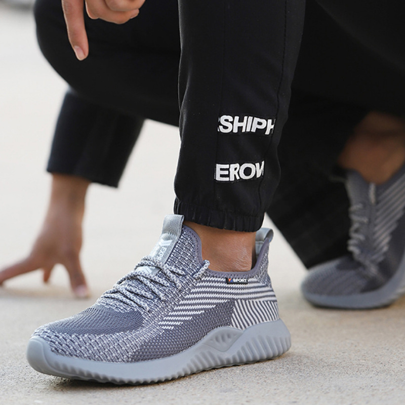 Flyknit safety shoes breathable ultra-light steel toe cap anti-smashing puncture safety protective shoes comfortable anti-slip anti-wear work shoes