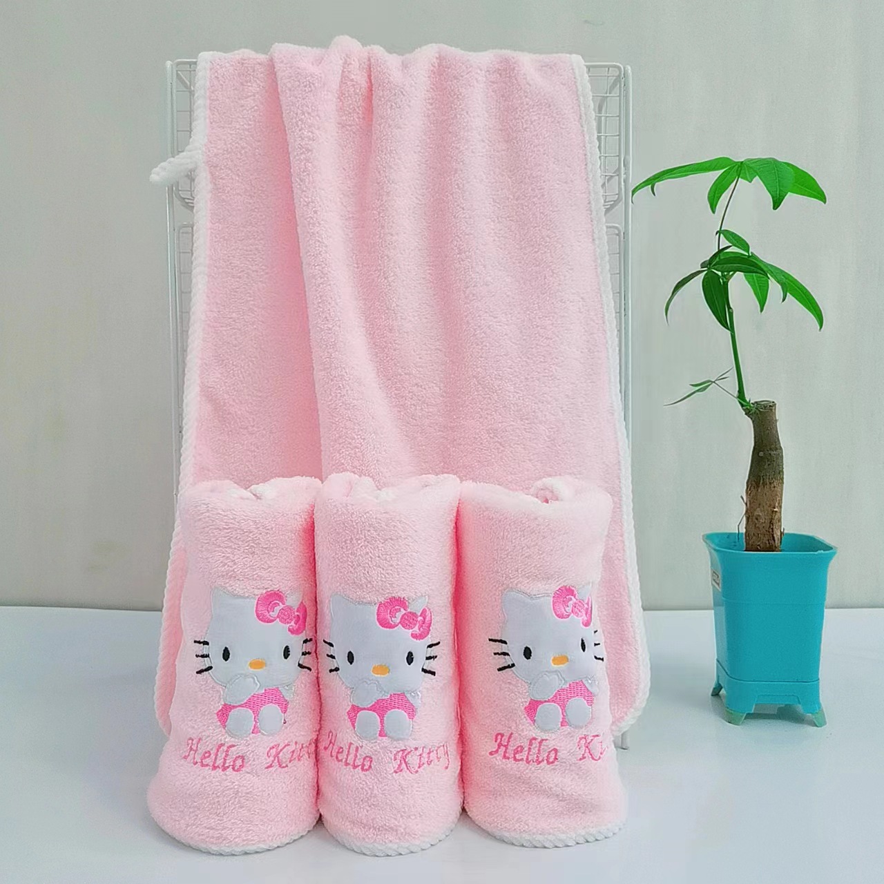 Cartoon Cute Hello Kt Hello Kitty Coral Fleece Towel Bath Towel suit Soft Absorbent Face Wash Household Gift