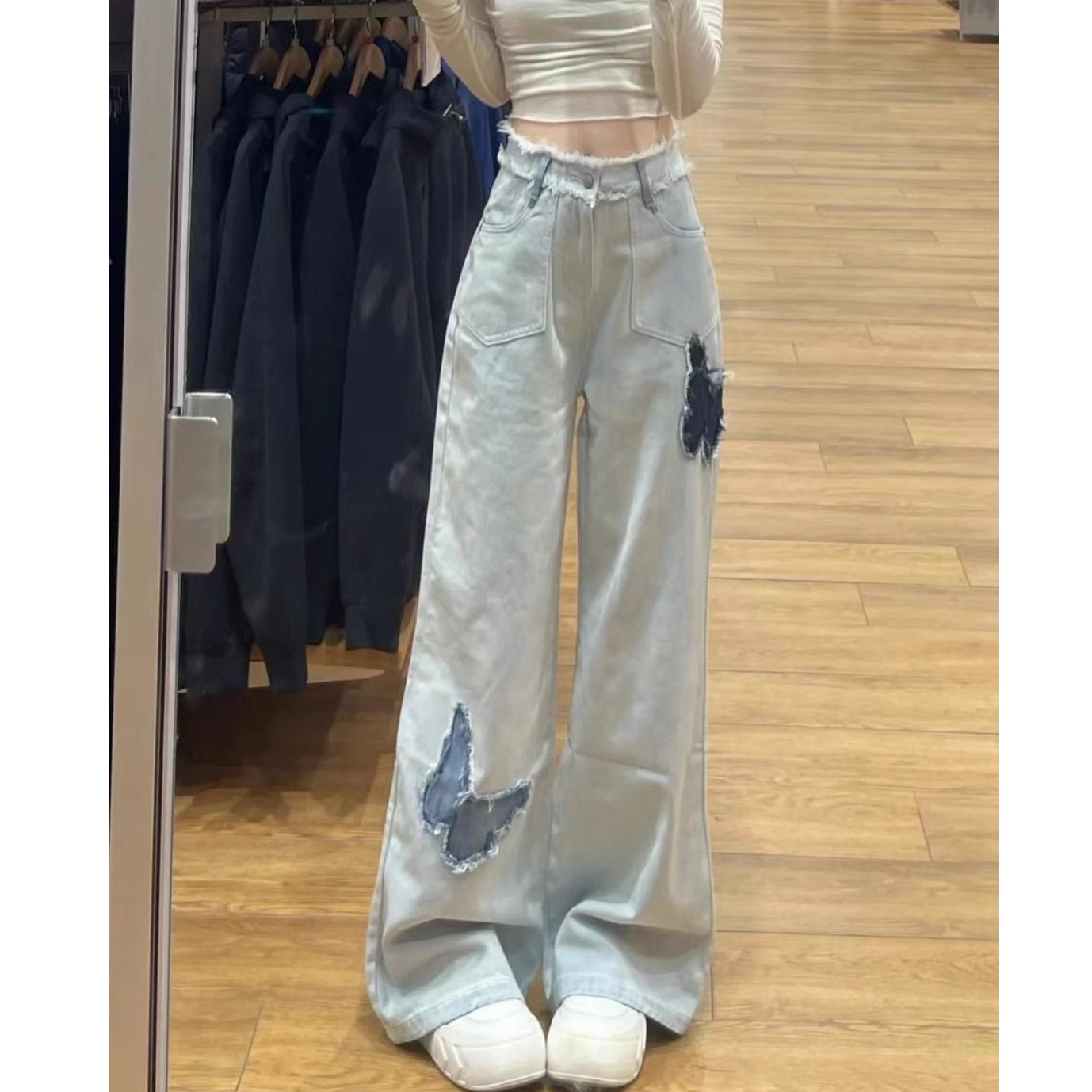 Light blue frayed butterfly straight jeans women's autumn New embroidered design high waist loose slimming wide leg pants