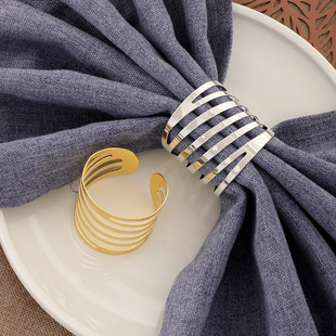 Amazon Summer Hot Slant Wavy Napkin Buckle Metal Napkin Ring Creative Mouth Cloth Ring Hollow Napkin Ring