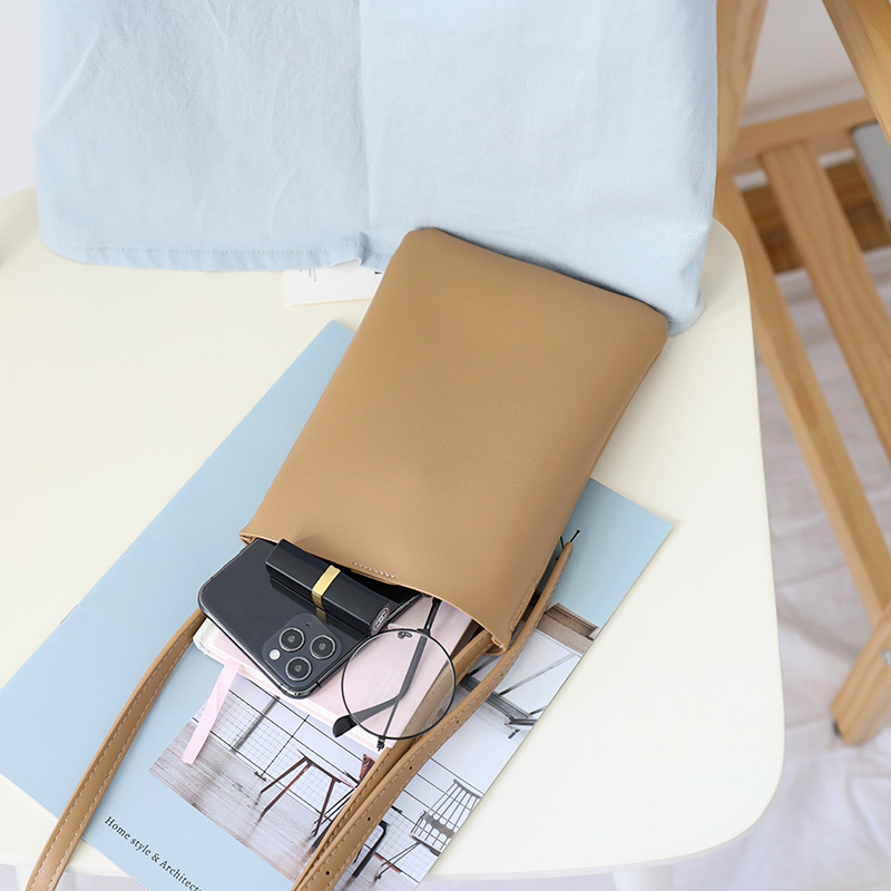 Korean Style Mori Style Artistic Small Satchel Casual Retro Solid Color Vertical Mobile Phone Bag Simple Western Style Soft Leather Women's Shoulder Bag