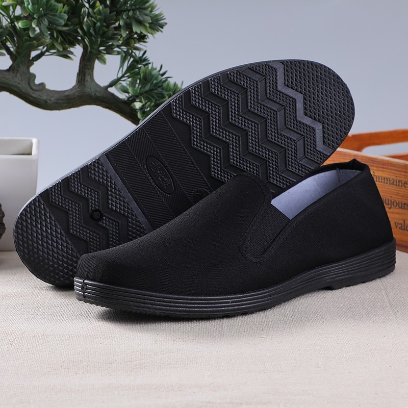 2021 injection shoes solid color flat heel black low-top round head old Beijing cotton cloth shoes spot canvas shoes